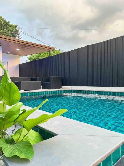 Dato Luxury 12min To Jonker Street 26pax Private Pool Villa
